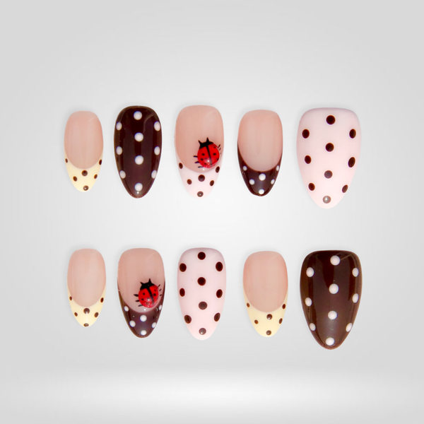 Cocoa Lady | Floral Almond Press-Ons press-on nail set