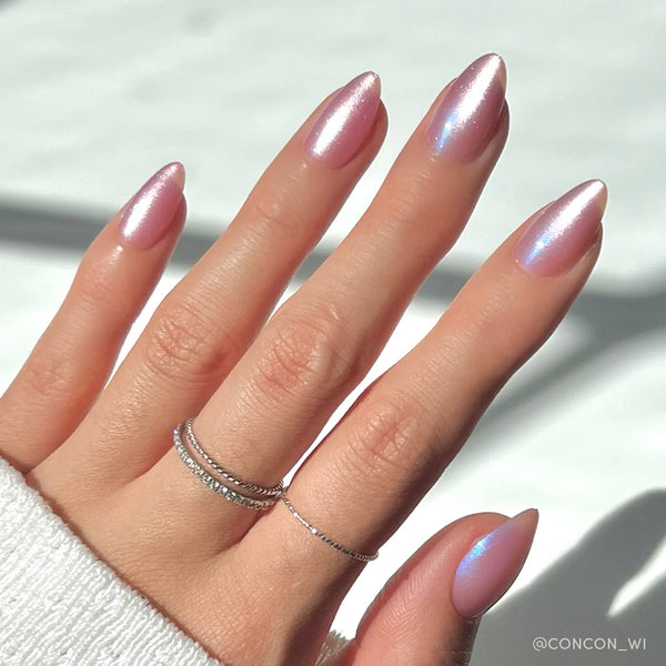 Seaspell | Cat-Eye Velvet Almond Press-Ons press-on nail set
