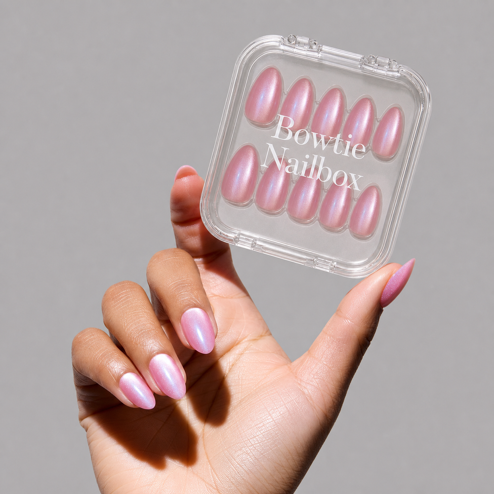 Seaspell press-on nails on hand - lifestyle photo, cat-eye velvet finish