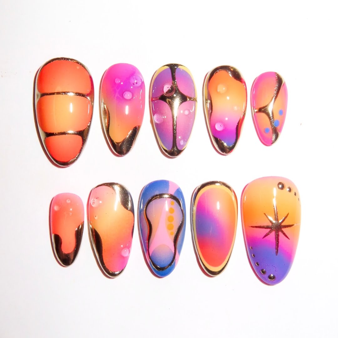 Candy Mirage press-on nails close-up texture detail - cat-eye velvet finish, US shipping