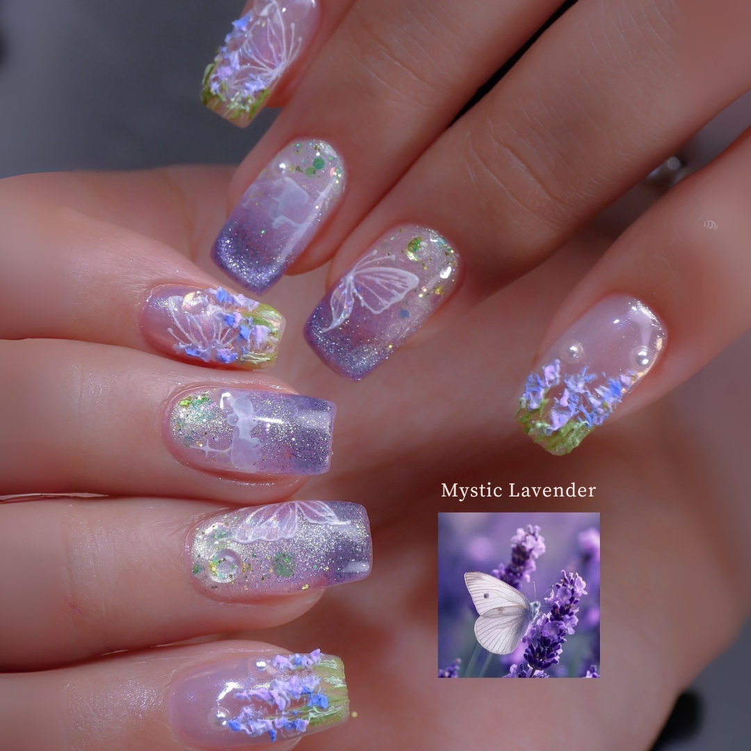 Dreamy Glow press-on nails on hand - lifestyle photo, sparkle finish