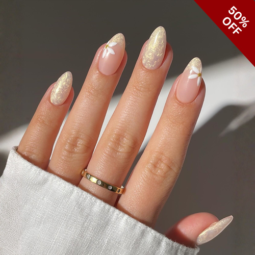Soft Botanica cat-eye velvet press-on nails - almond shape, front view