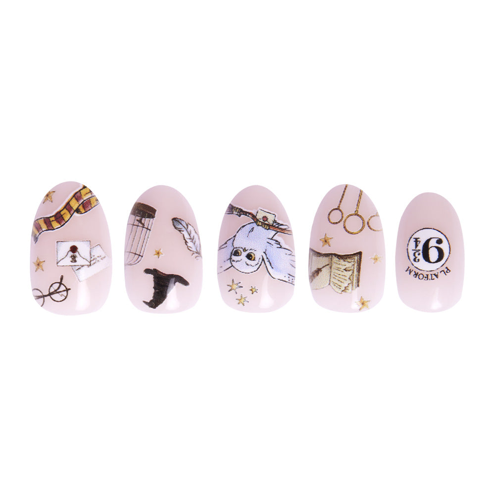 Hogwarts™ press-on nails close-up texture detail - soft neutral finish, US shipping