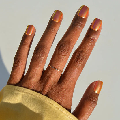 Papaya Chrome cat-eye velvet press-on nails - square shape, front view