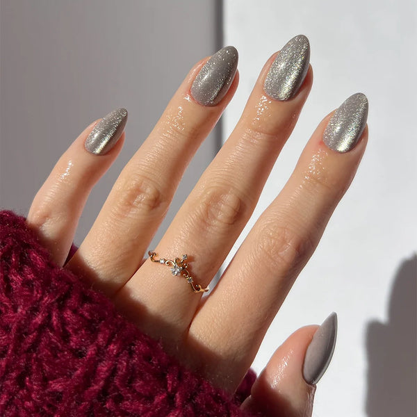 Oslo | Cat-Eye Velvet Almond Press-Ons press-on nail set