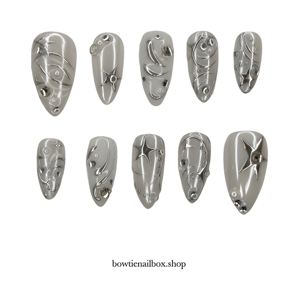 SILVER SURGE | Pearl-Shift Almond Press-Ons press-on nail set