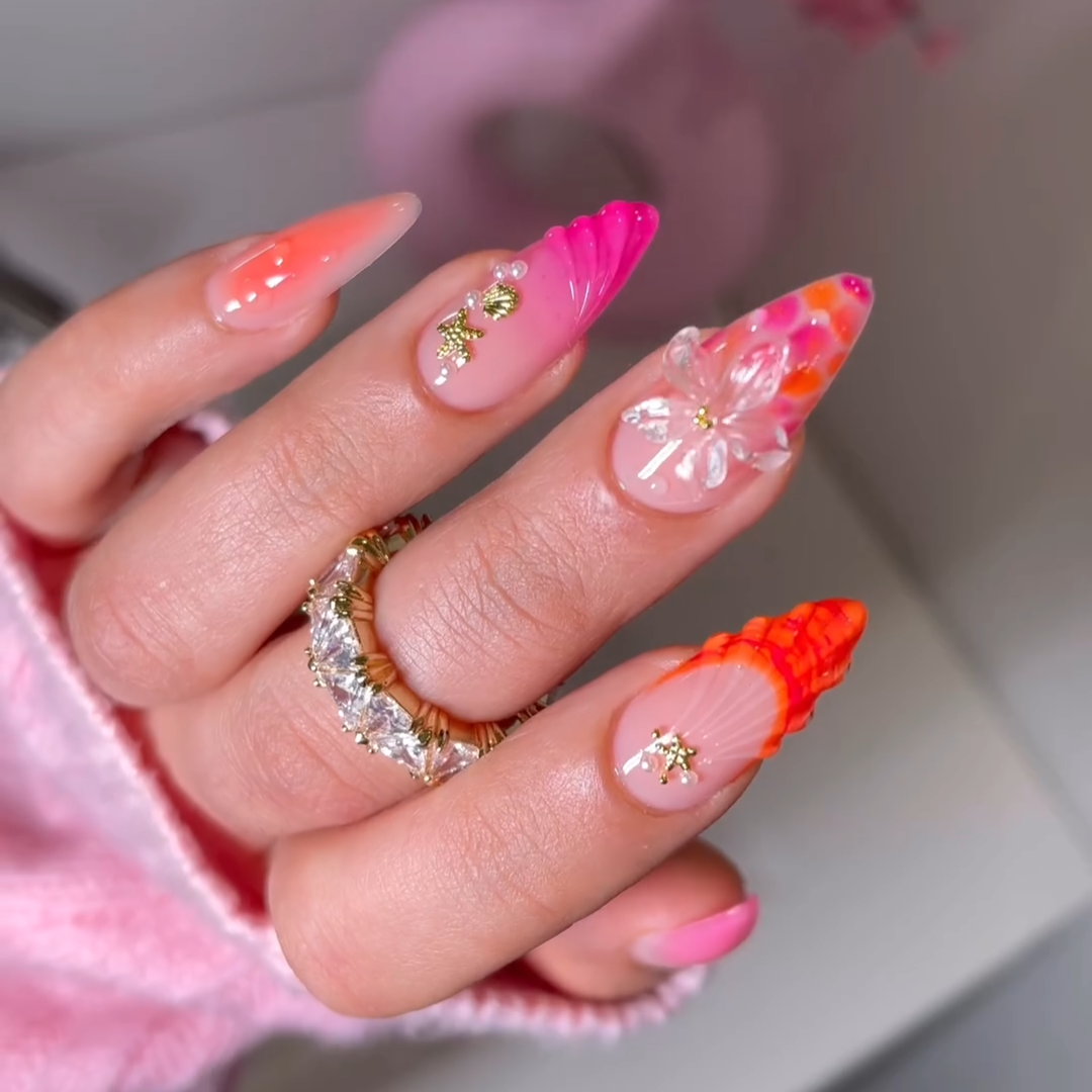 Seashell Blossom press-on nail set - XS to L sizing, cat-eye velvet design