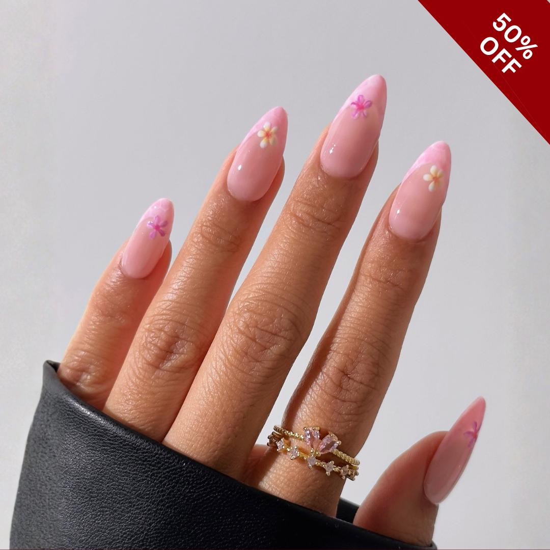 Spring Garden cat-eye velvet press-on nails - round shape, front view