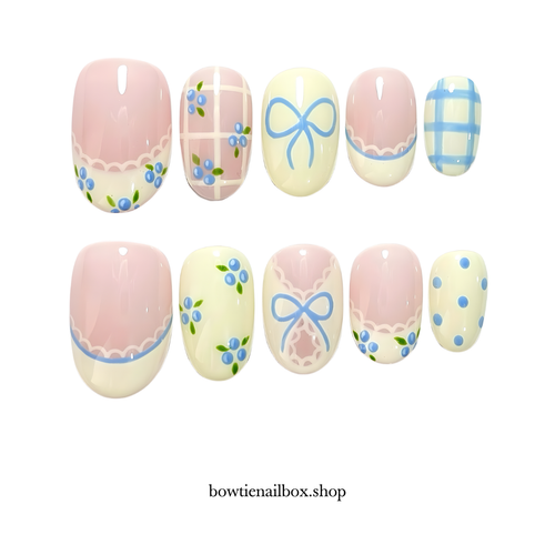 BERRY DREAM berry press-on nails - almond shape, front view