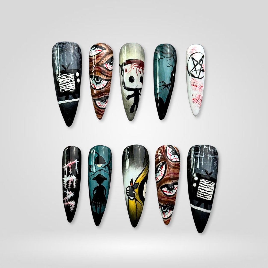 Spooky Magic press-on nail set - XS to L sizing, seasonal design