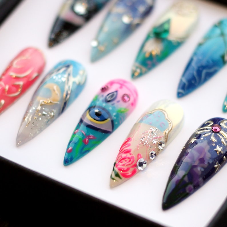 Moon & Star press-on nail set - XS to L sizing, sparkle design