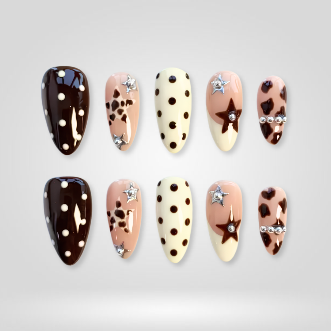 Summer Dot press-on nail set - XS to L sizing, polka dot design