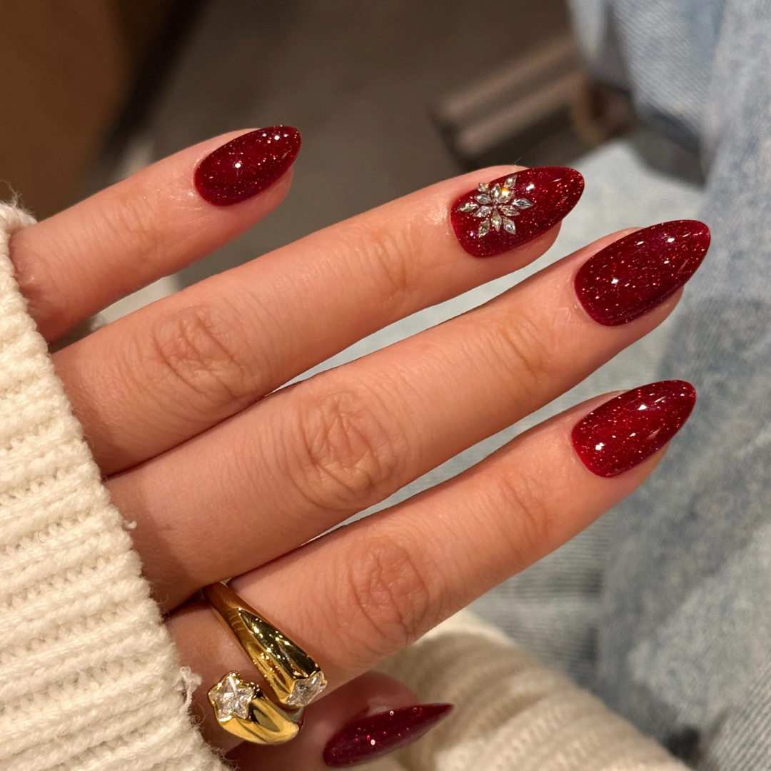 Holiday Magic press-on nail set - XS to L sizing, ombre gradient design