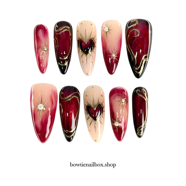 VAMPY VELVET | Cat-Eye Velvet Almond Press-Ons press-on nail set