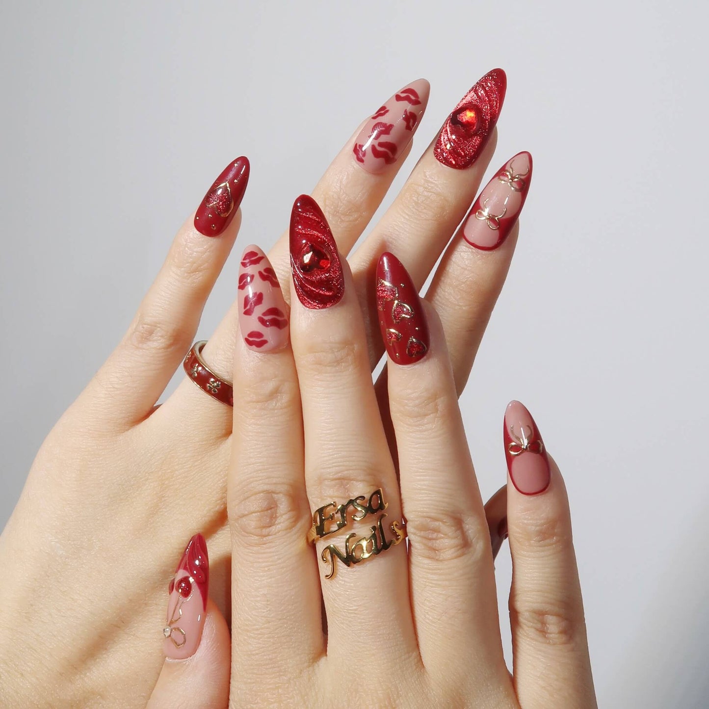 A Kiss to Remember press-on nail set - XS to L sizing, cat-eye velvet design