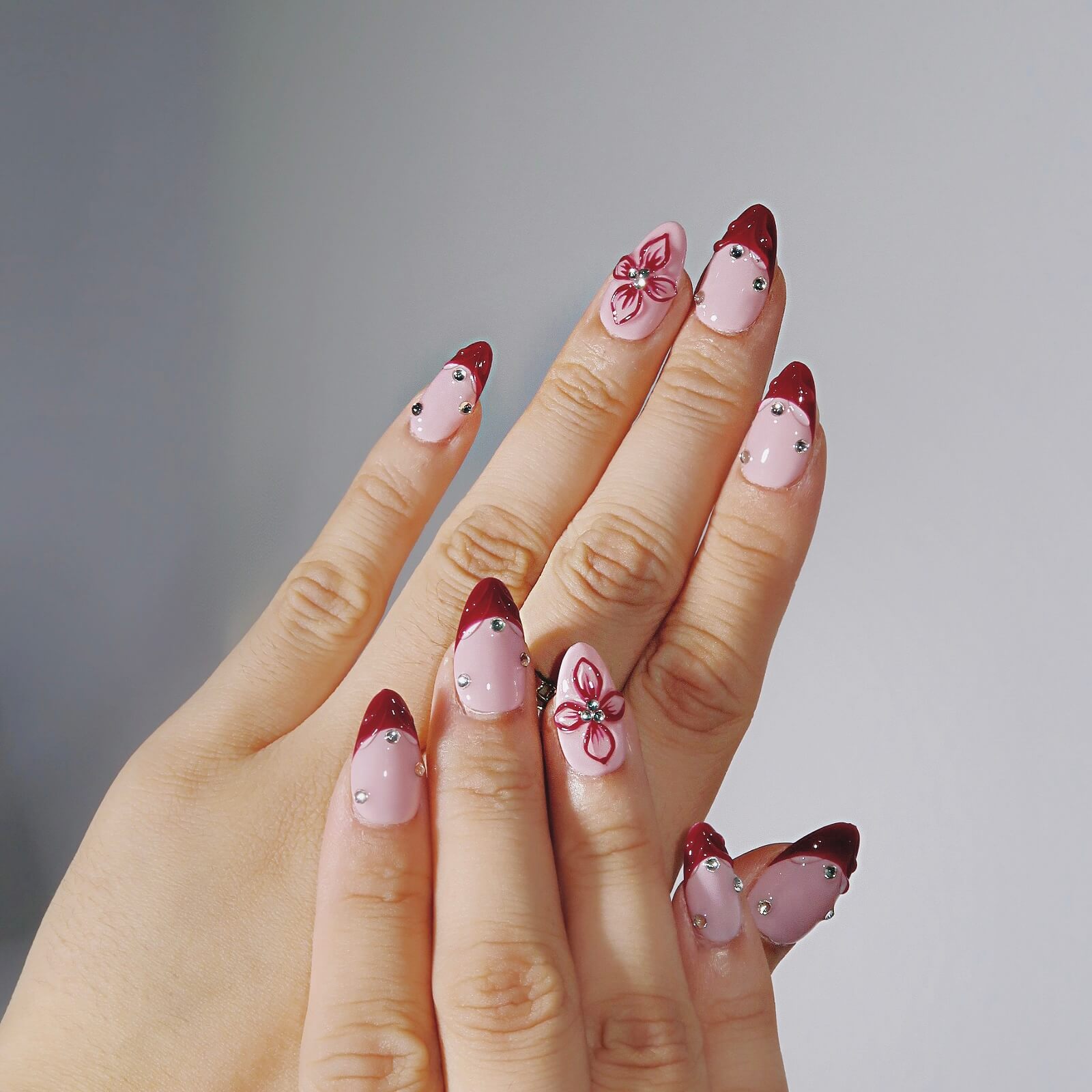 Amour de Fleur press-on nail set - XS to L sizing, milky cloud dancer design