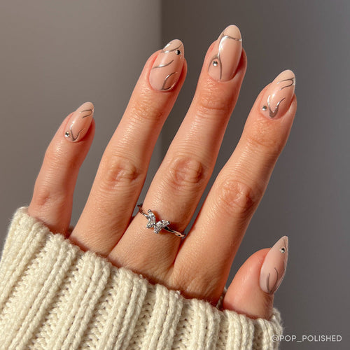 Astro 3d sculptural press-on nails - almond shape, front view
