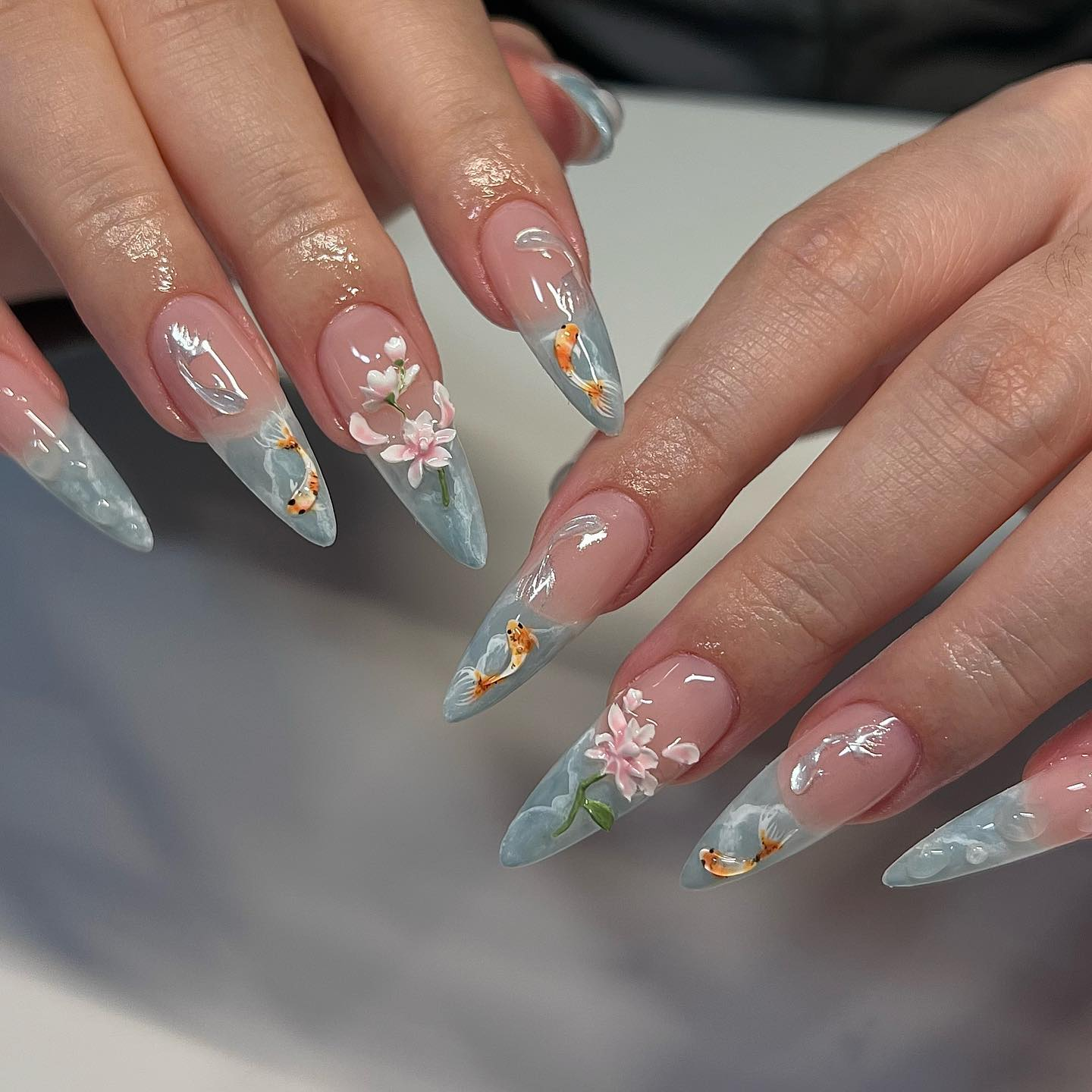 Summer Bloom press-on nail set - XS to L sizing, cat-eye velvet design