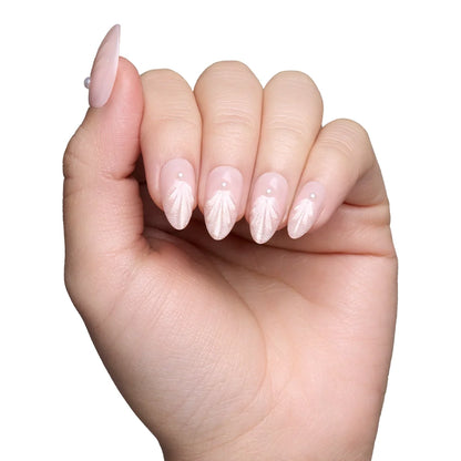 Honeymoon press-on nail set - XS to L sizing, cat-eye velvet design