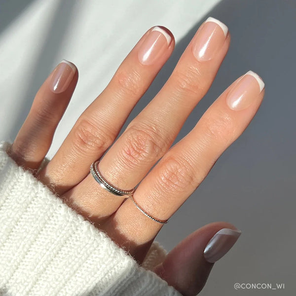 La Perle | Milky Cloud Dancer Square Press-Ons press-on nail set