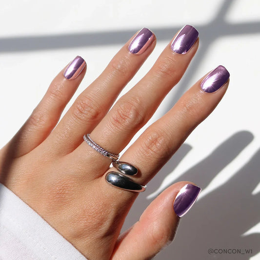 Lilac Steel pearl-shift press-on nails - square shape, front view