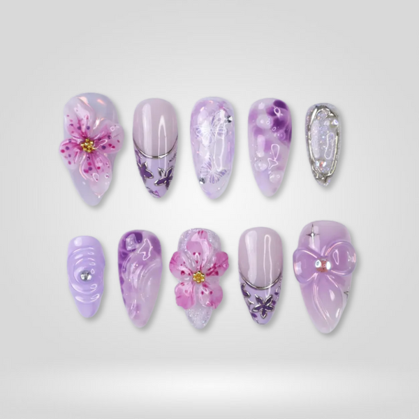 Lavender Bloom | Milky Cloud Dancer Almond Press-Ons press-on nail set