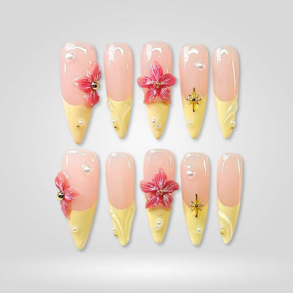 Sun Petal | Floral Almond Press-Ons press-on nail set