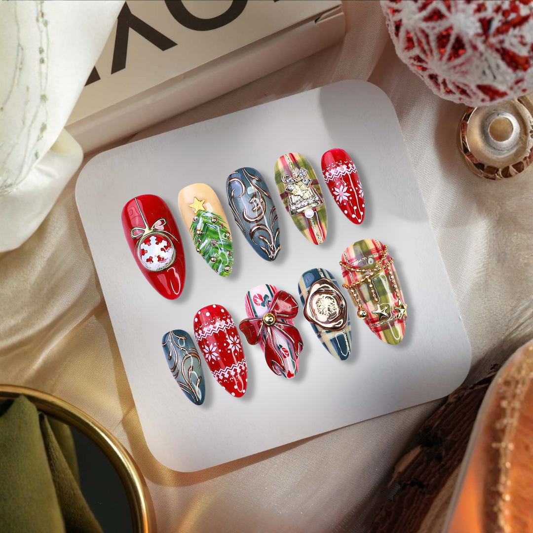 Merry Magic press-on nail set - XS to L sizing, milky cloud dancer design