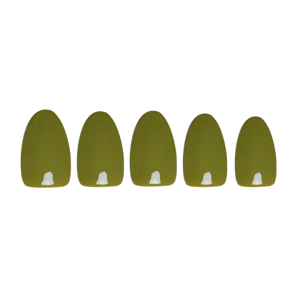 Moss Green press-on nails on hand - lifestyle photo, seasonal finish