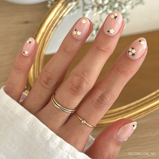 Petals floral press-on nails - oval shape, front view