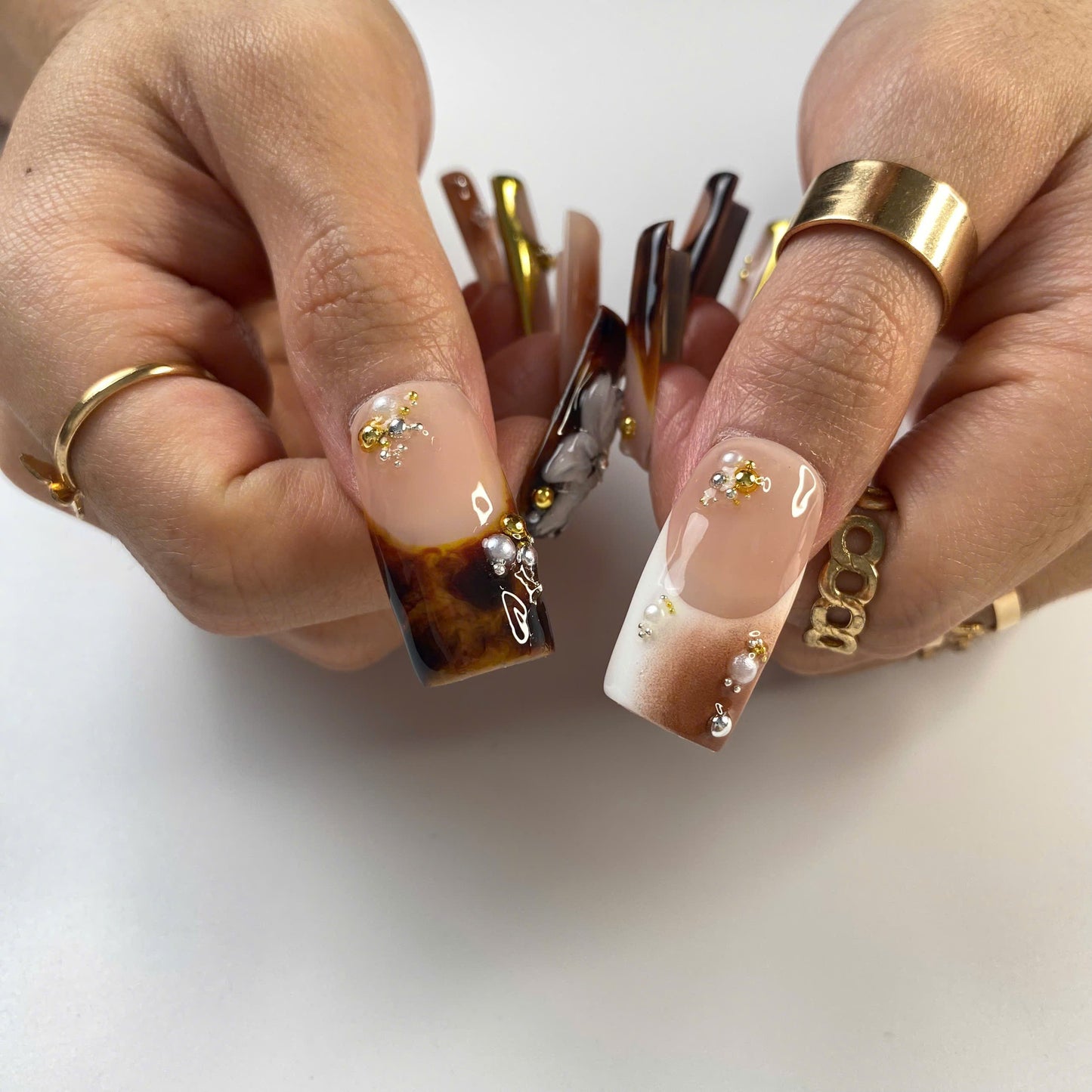 Luxe Tortoise press-on nail set - XS to L sizing, 3d sculptural design