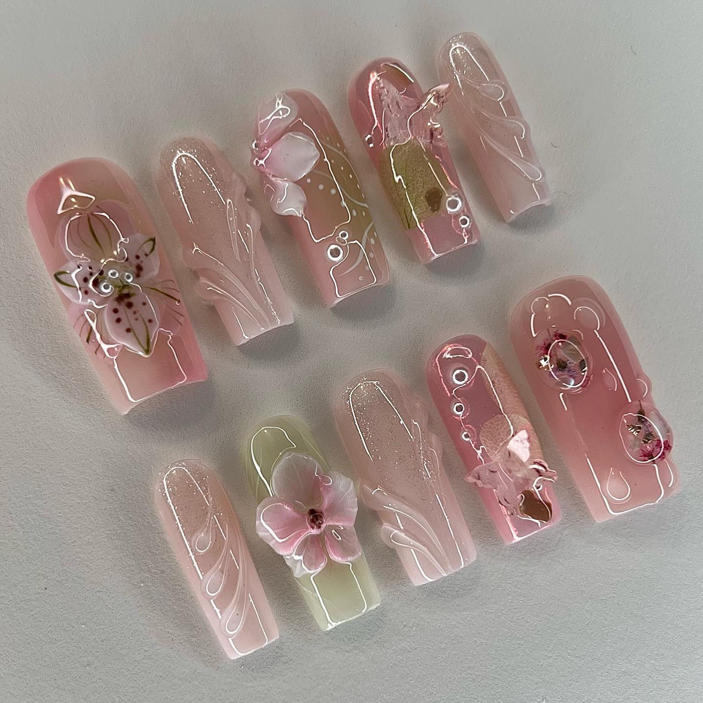 Enchanted Bloom Nails – 3D Pastel Flower Design with Glossy Jelly Finish