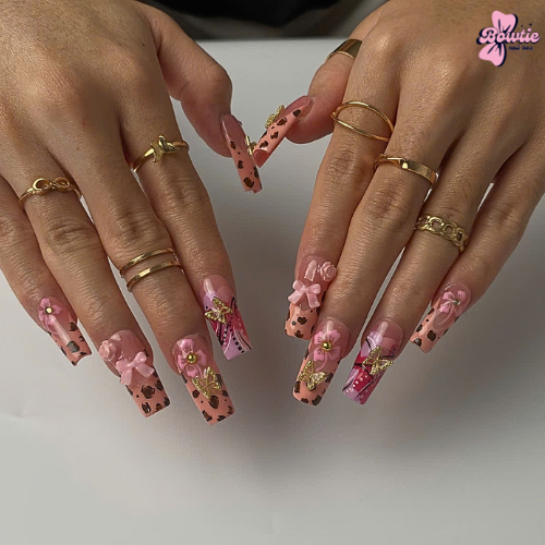 Chic Safari adorned with Floral Elegance